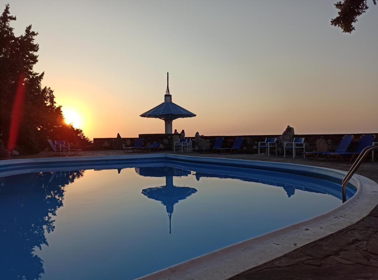 Daidalos Hotel Armenistis  Exterior photo